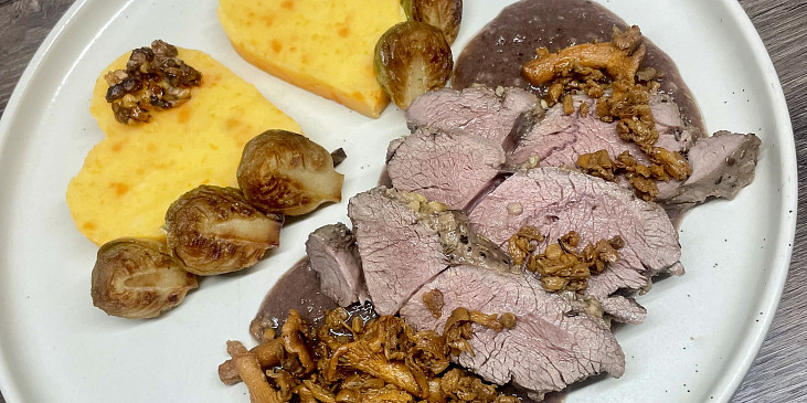 Dančí s cibulovou omáčkou