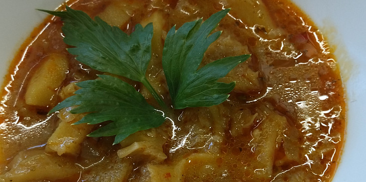 Dršťky na paprice - maďarský pacalpörkölt