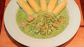 Kuřecí kousky se smetanovým špenátem