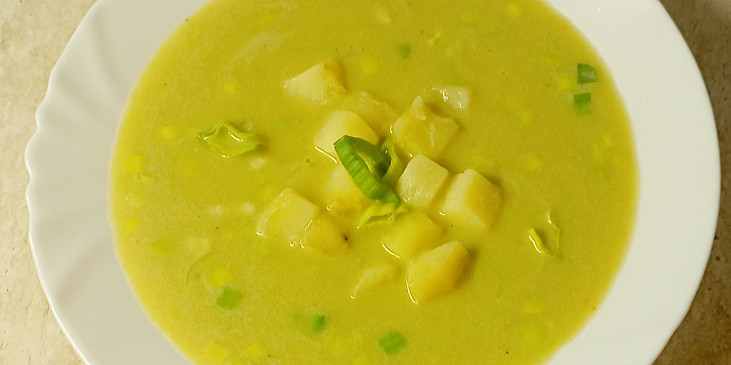 Pórková krémová polévka bez mouky