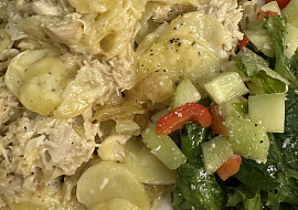 Zapečené brambory se smetanou a kuřecím masem