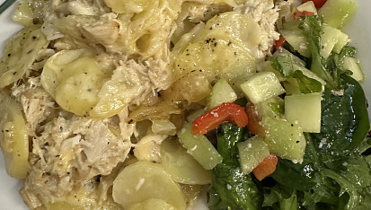 Zapečené brambory se smetanou a kuřecím masem