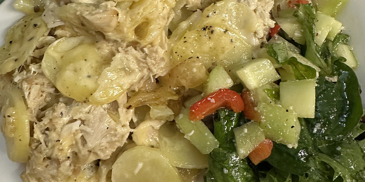 Zapečené brambory se smetanou a kuřecím masem