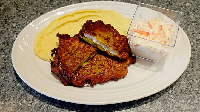 Kuřecí řízek v bramborovém těstíčku