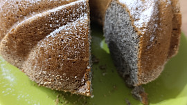 Sváteční maková bábovka