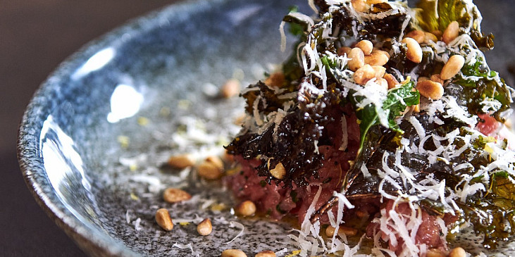 Tatarský biftek s lojovými škvarky podle Honzy Punčocháře