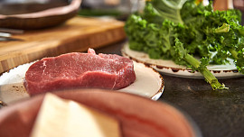 Tatarský biftek s lojovými škvarky podle Honzy Punčocháře