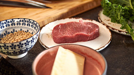 Tatarský biftek s lojovými škvarky podle Honzy Punčocháře