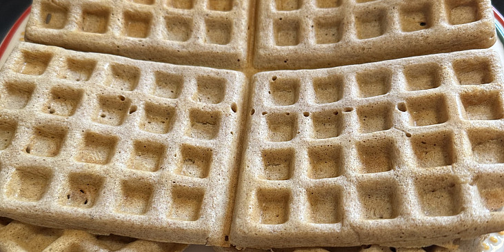 Celozrnné wafle (Foto prosté než mi to zmizí pod rukama 😂♥️)