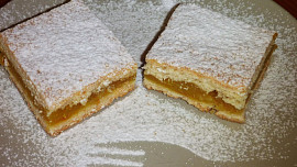 Cukrářské jablečné řezy