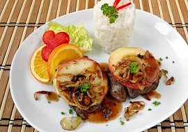 Husí játra s jablky