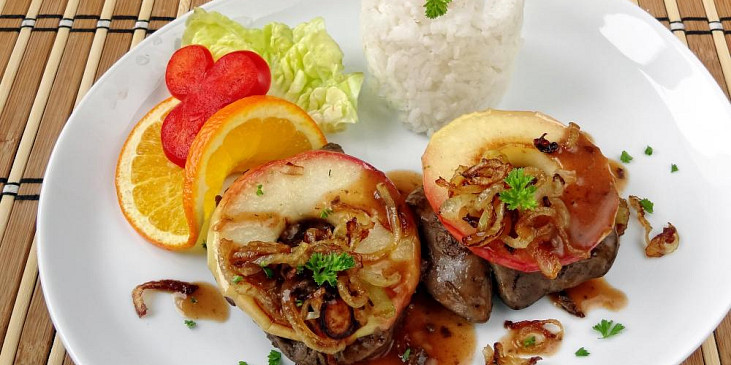 Husí játra s jablky