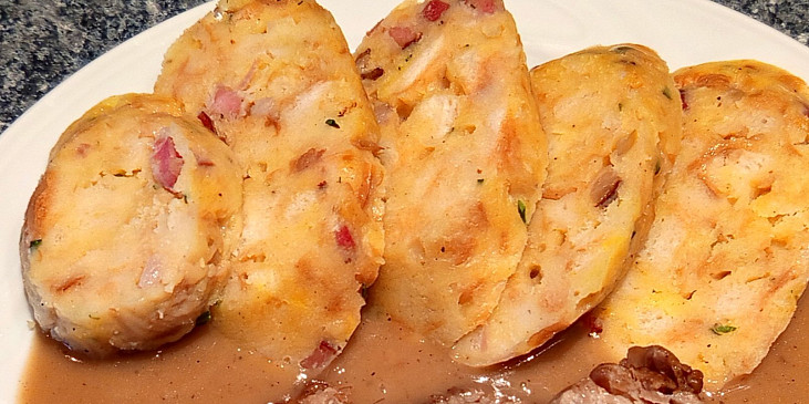 Knedlíky se slaninou