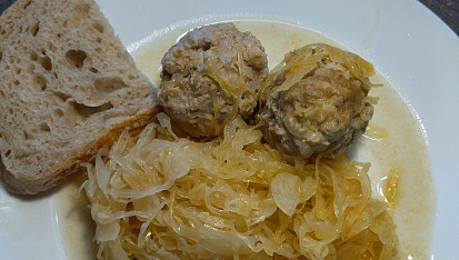 Koule na zelí v pomalém hrnci