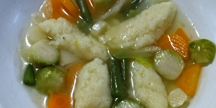 Krupicové halušky do polévky