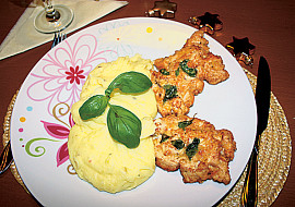 Krůtí řízky s bazalkou