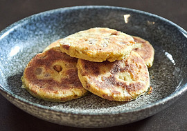 Bramborové placky se škvarky podle Honzy Punčocháře