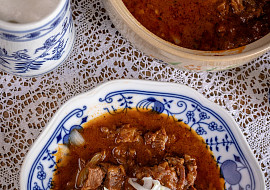 Hovězí guláš III