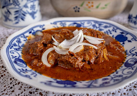 Hovězí guláš III