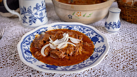 Hovězí guláš III