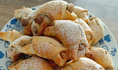 Nekynuté svatomartinské rohlíčky s ořechovou náplní