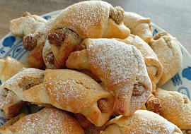 Nekynuté svatomartinské rohlíčky s ořechovou náplní