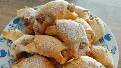 Nekynuté svatomartinské rohlíčky s ořechovou náplní