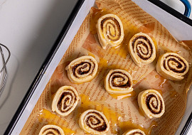 Skořicové šneky z listového těsta