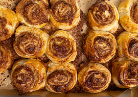 Skořicové šneky z listového těsta