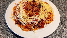 Špagety s vepřovým mletým masem