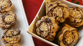 Arašídové kytičky