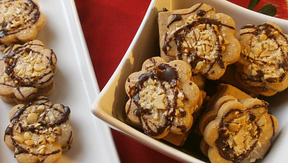 Arašídové kytičky