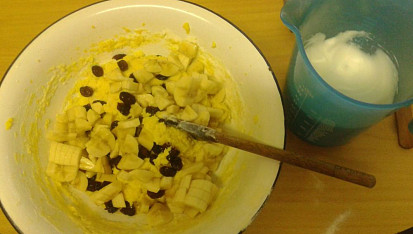 Banánový chlebíček s brusinkami