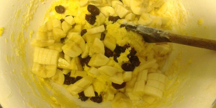 Banánový chlebíček s brusinkami