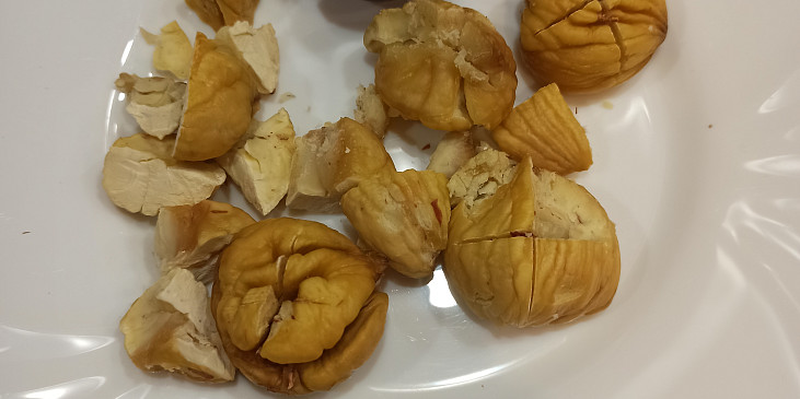 Jedlé kaštany pečené