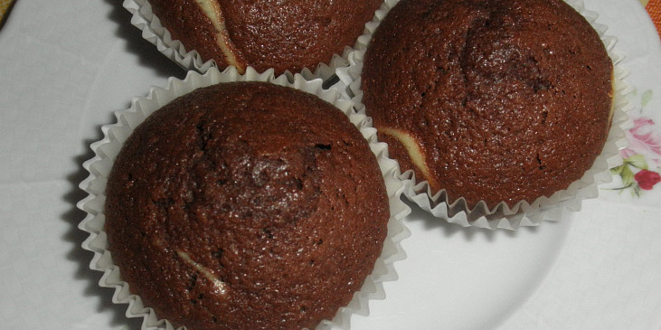 Kakaové muffiny s tvarohem (Kakaové muffiny s tvarohem)