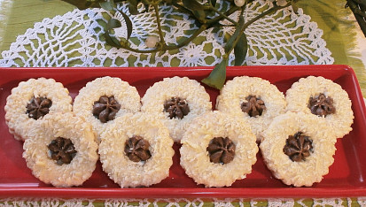 Linecké cukroví s nastrouhanými mandlemi