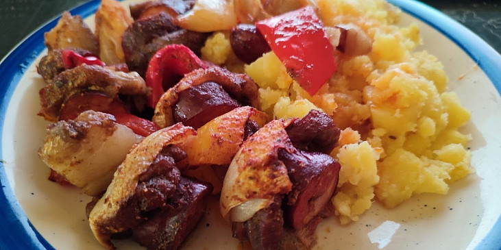 Masová jehla z trouby