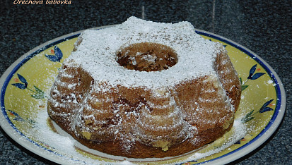 Ořechová top bábovka ("ořecháda")