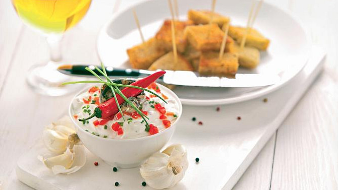 Pomazánka z tvarohu a pivního sýra