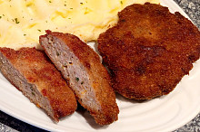 Sekaný řízek se sýrem