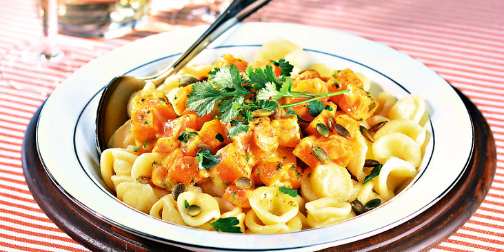 Těstoviny s kořeněnou dýní