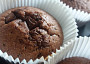 Čokoládové muffiny s kousky čokolády
