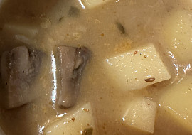 Houbová gulášovka