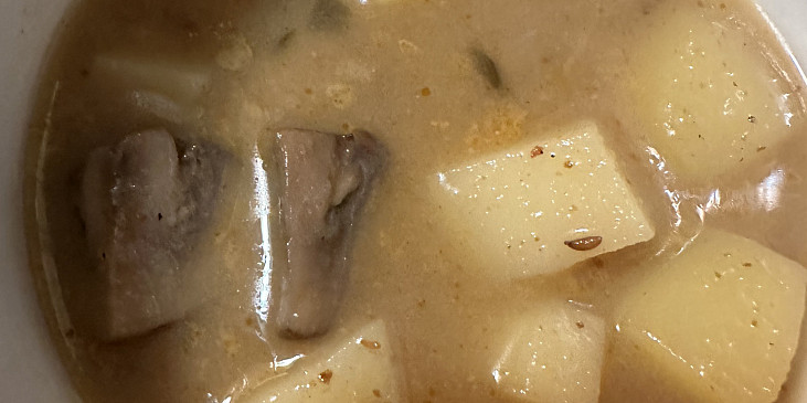 Houbová gulášovka