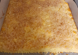 Ovocná buchta ze zakysané smetany