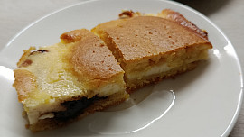 Úžasně rychlá tvarohová buchta s povidlím, chuť jako koláče, hned hotová