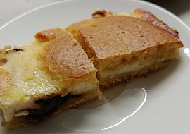 Úžasně rychlá tvarohová buchta s povidlím, chuť jako koláče, hned hotová