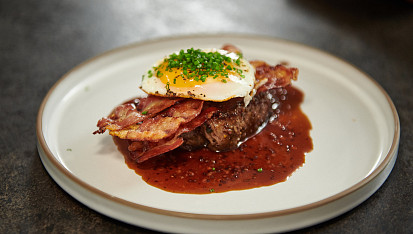 Anglický steak se sázeným vejcem podle Mirka Kaliny