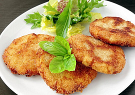 Bramborové placky s kysaným zelím